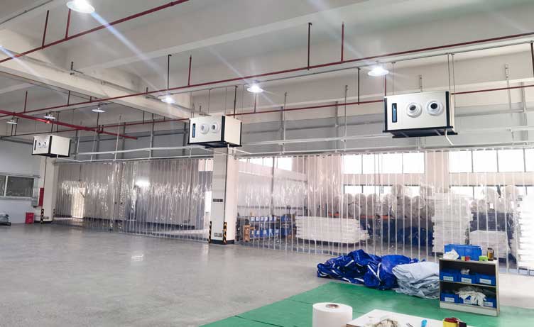 服裝廠制冷降溫，安裝蒸發(fā)冷省電空調(diào)-臥式射流空調(diào)機組